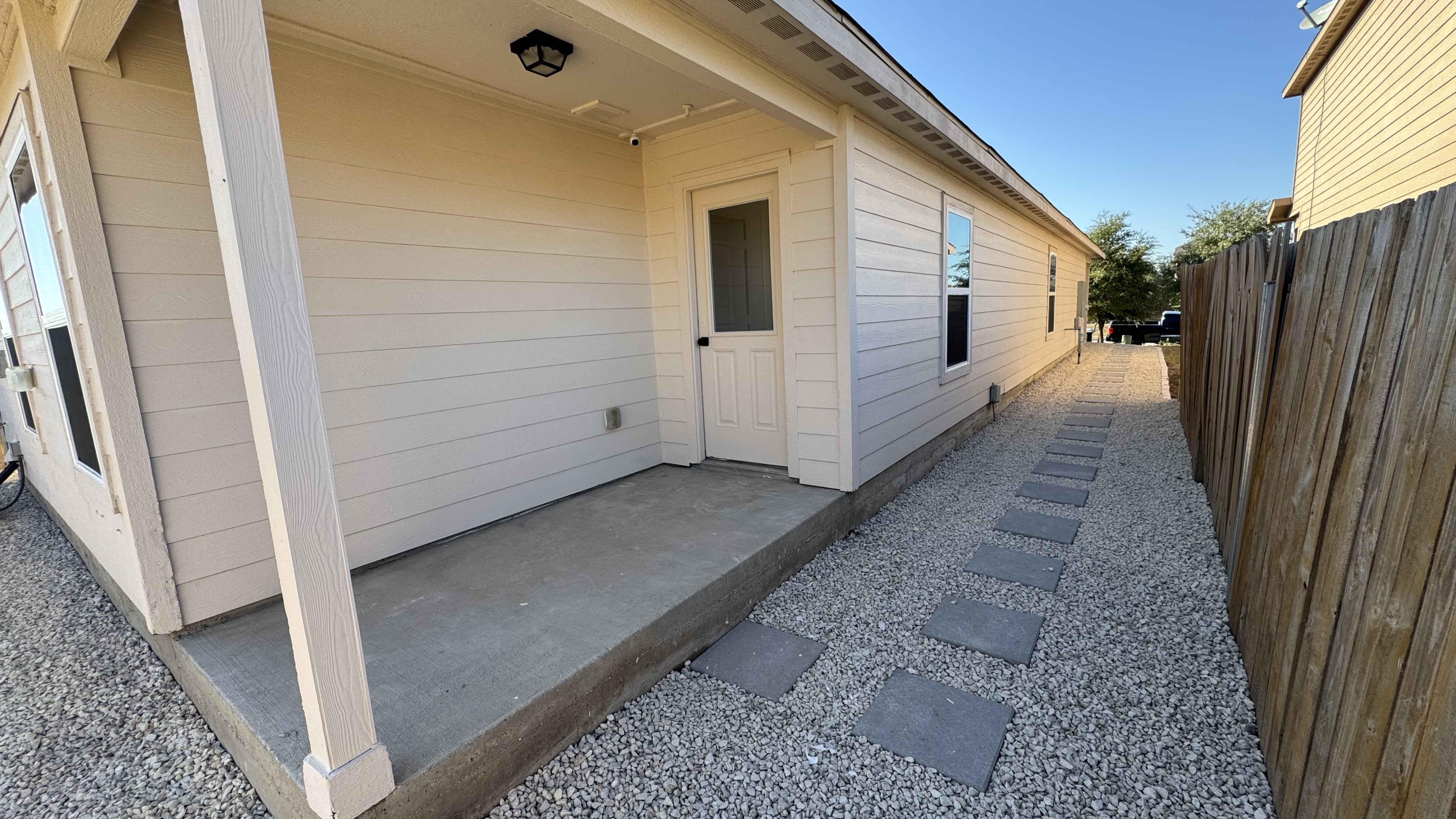 Co-living ADU master suite in Kyle, Tx - Image 17