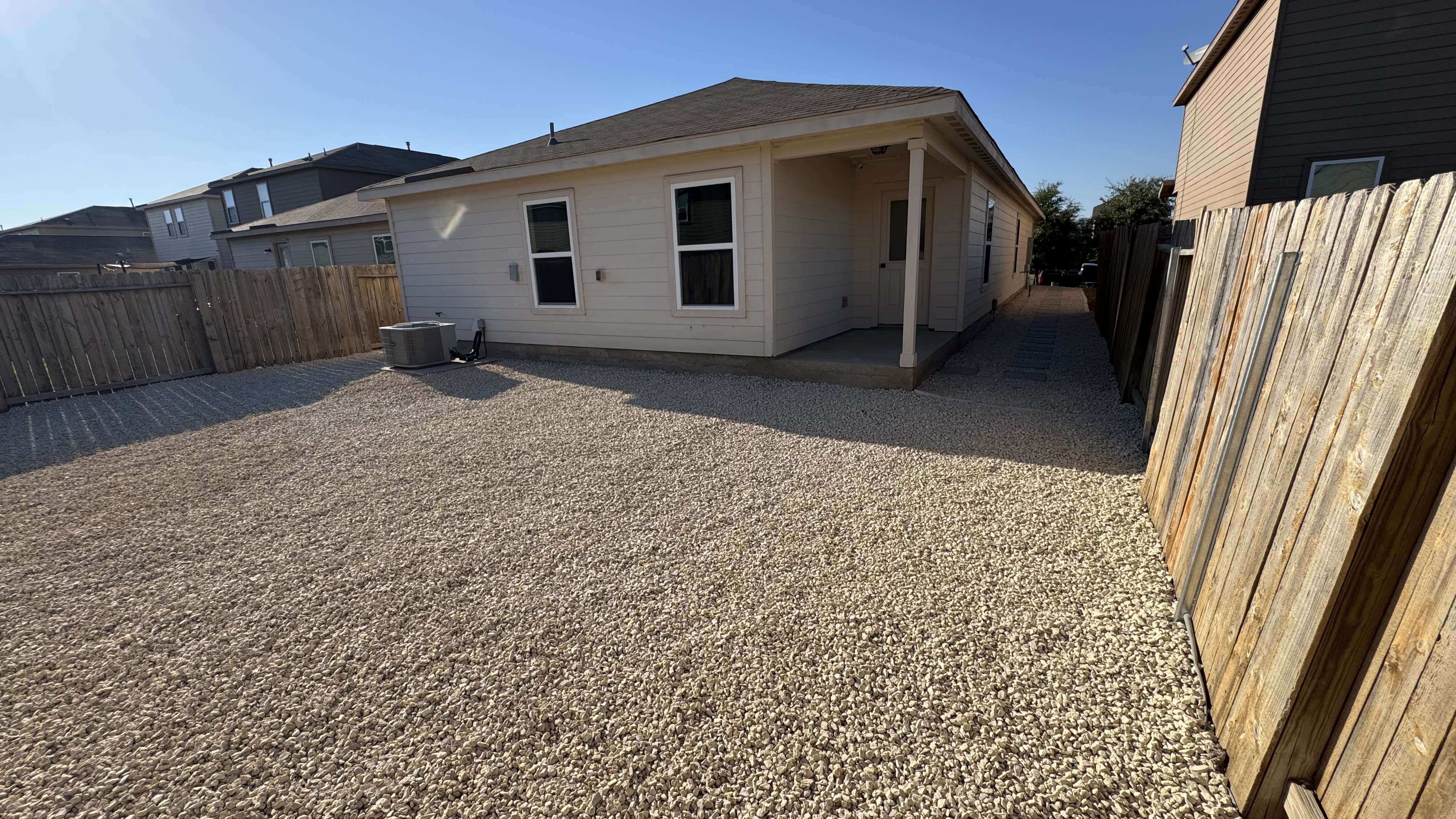 Co-living ADU master suite in Kyle, Tx - Image 16