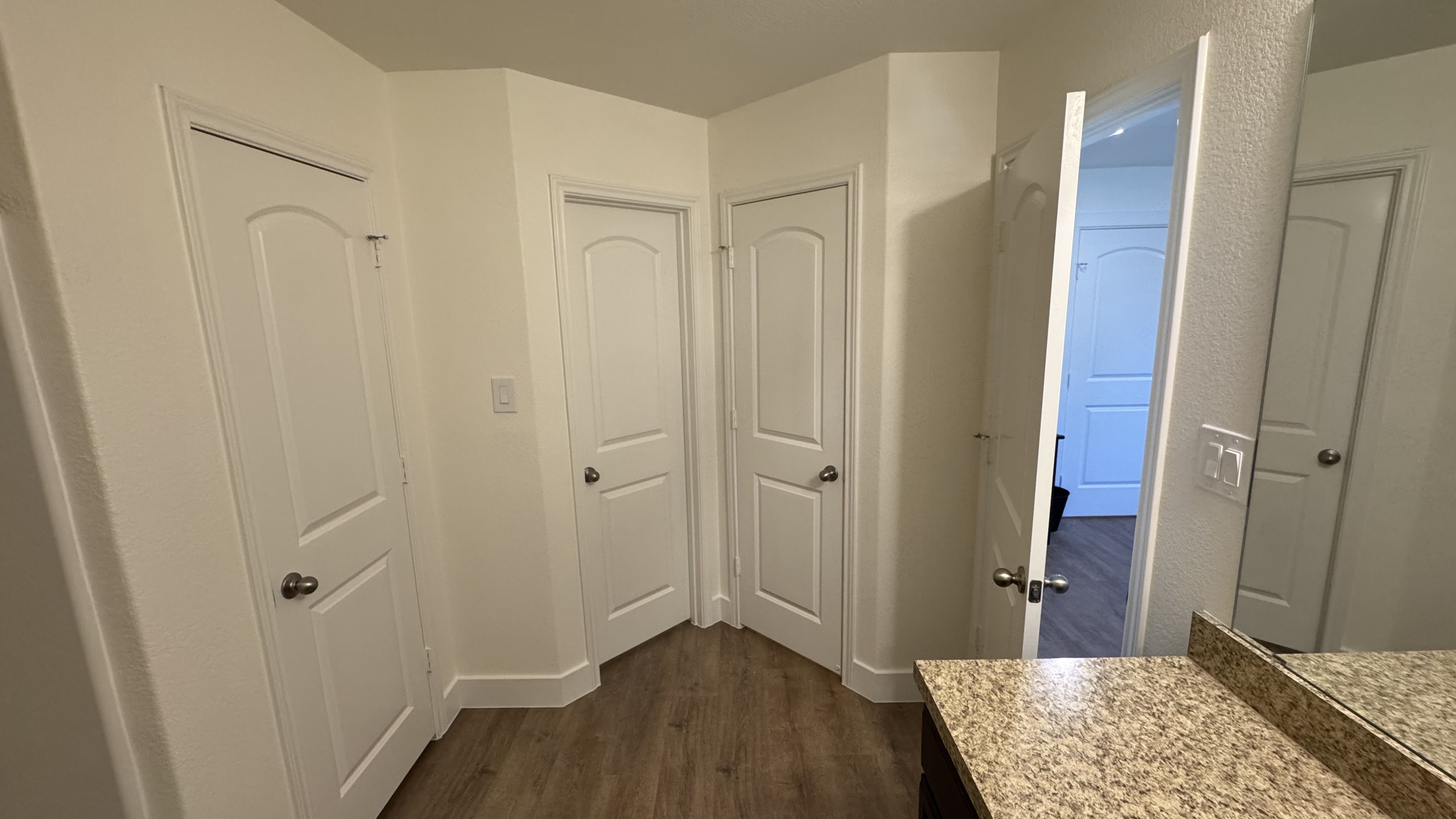 Co-living ADU master suite in Kyle, Tx - Image 11